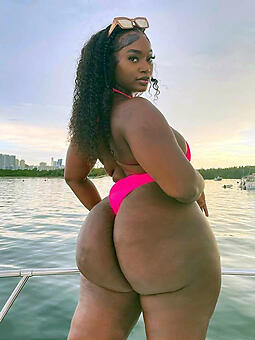 unclothed pics for Stygian girls thither bikinis