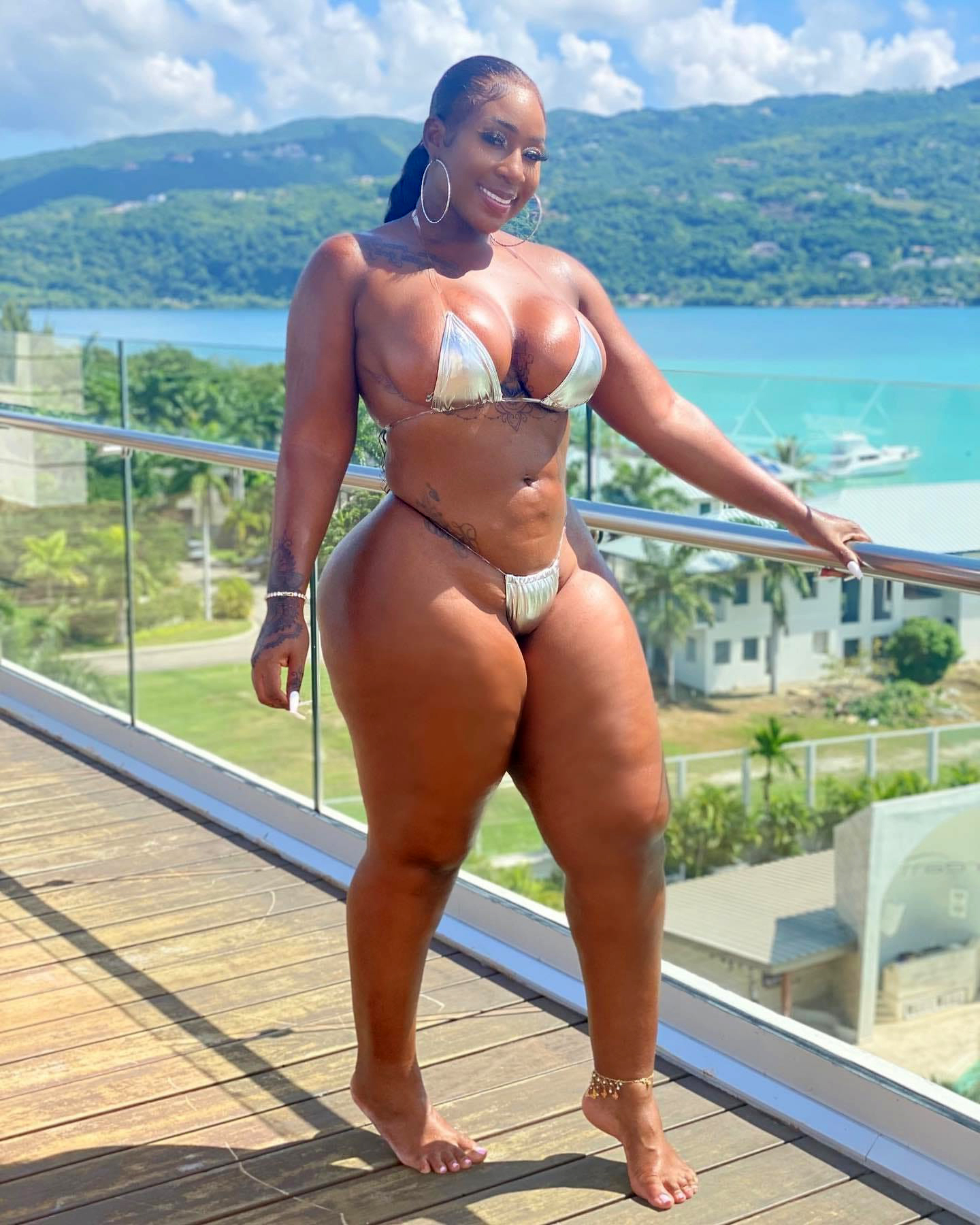 curvy threatening girls beside bikinis buttering-up