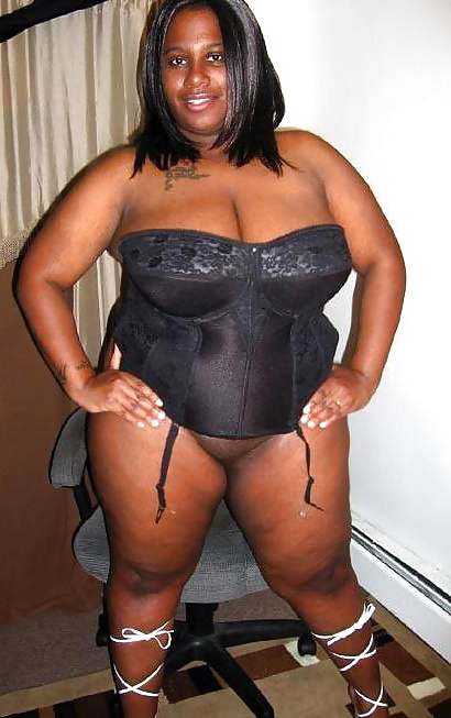 women campagna skivvies shows the brush exact pussy