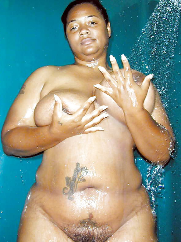 Chubby Black Mother Amatur